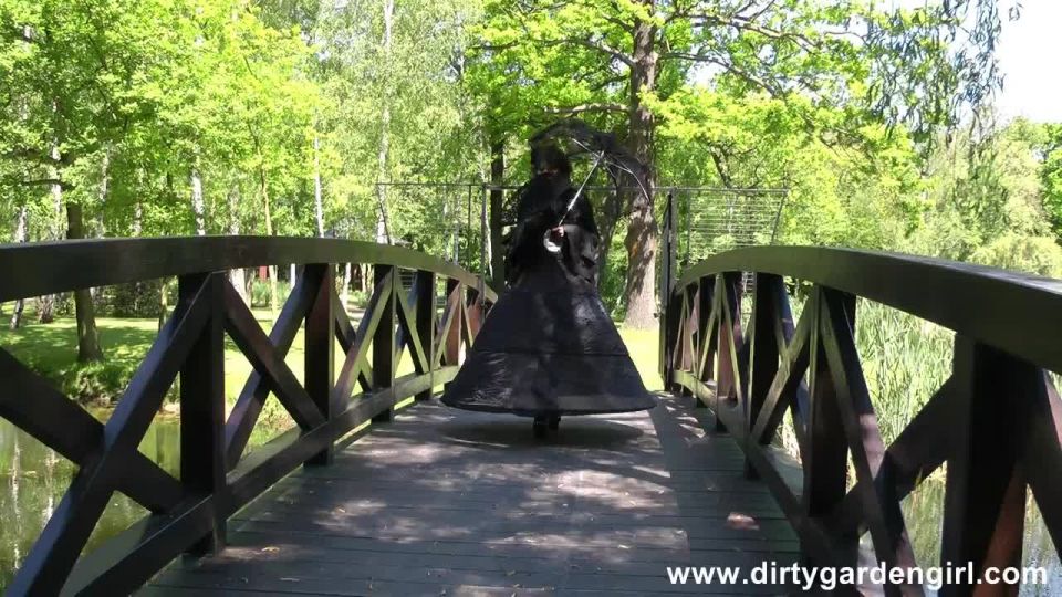 clip 32 tack fisting anal porn | Goth Lady prolapse public park walk | hd