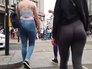 Butt cheeks that you'll want to bite-6