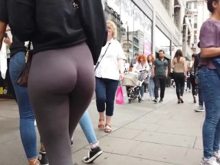 Butt cheeks that you'll want to bite-9