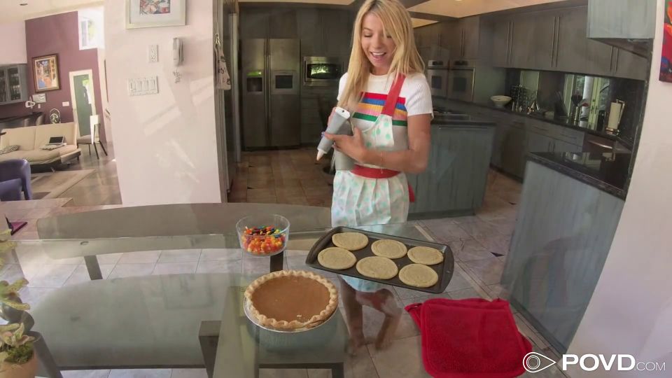 Teen Kenzie Reeves Wants A Big Creampie For Thanksgiving