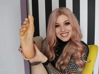 porn clip 49 Goddess Kaylie - Ill Use My Feet To Take All Your Money - Feet Dirty, foot fetish live cam on feet porn -3