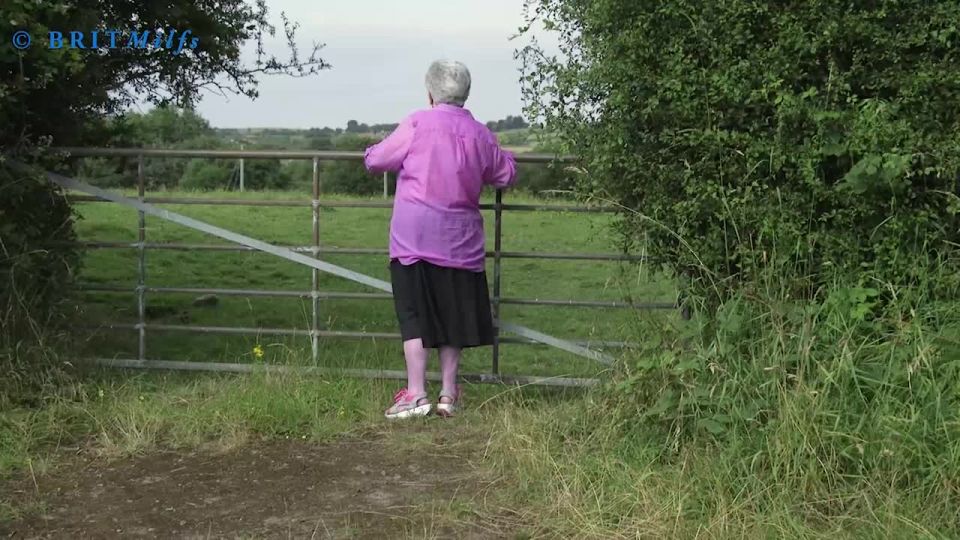 BritMilfs Naughty Granny Outdoors - British