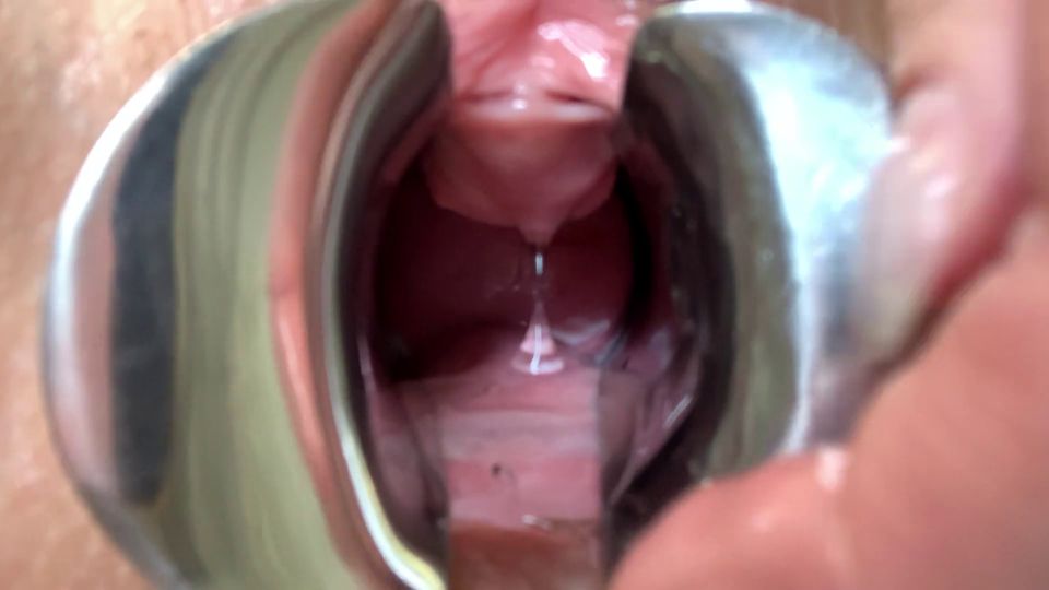 Speculum In My Wery Wet Pussy