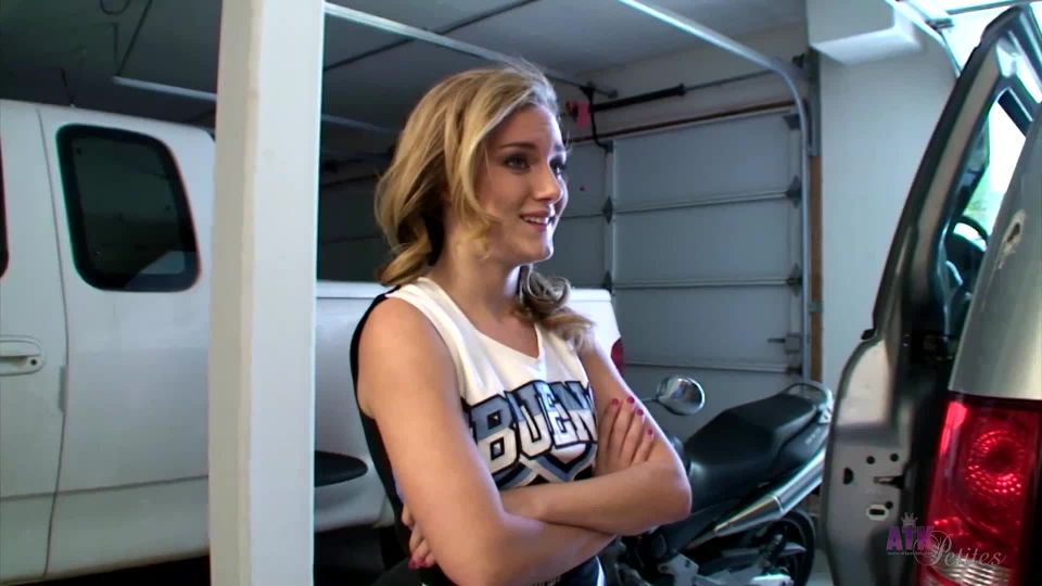 Blowjob Movie Taylor Dare