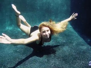 Sarah Jackson - UW Model Training - SexUnderwater (FullHD 2020)-2