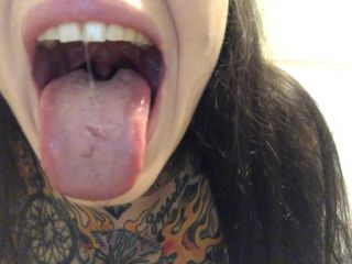 M@nyV1ds - TigerLillySuicide - Showing off my tattoos, mouth and pussy-5