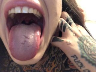 M@nyV1ds - TigerLillySuicide - Showing off my tattoos, mouth and pussy-7