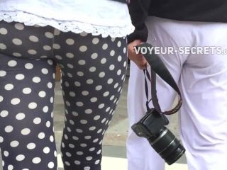 Sniping all the dots on sexy tights Voyeur!-6