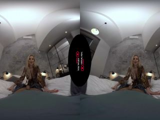 A lucky student – Georgie Lyall on 3d porn -1