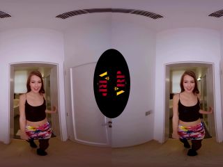 VRPfilms: Cindy Shine - Sex With Little Cindy  | sex | 3d -4