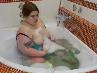 BBW Cutie Big Ass Worship In A Bathtub With Oil(lovely-femdom.com - best femdom videos)-2
