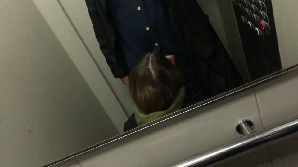 Risky Public Sex In A Fitting Room Full Video