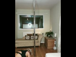 LouLou Petite Louloupetite - pole dancing video building my strength up in my tight lil shorts 23-03-2018-9