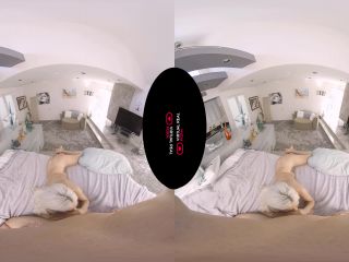 clip 25  Elsa Jean in Flight Cancellation, vr porn on 3d porn-9