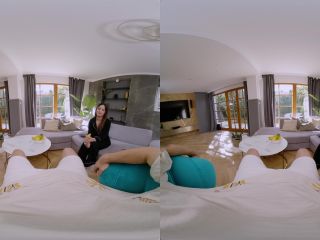 Lucy Mendez - I'm Bored - VirtualRealPorn (UltraHD 4K 2024) New Porn-0