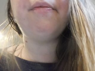 Another simple but cute burping fet vid webcam MelanieSweets-3