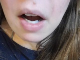 Another simple but cute burping fet vid webcam MelanieSweets-8