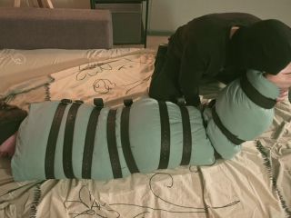 Foot worship for Dina that mummified with a blanket - Blindfolded mummy-5