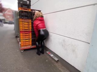 devil-sophie - Abgeschleppt am Supermarkt - Billig Plastik Latex Daunenjacken Fickschlampe [HD 720P] - germany amateur - german porn homemade amateur-0