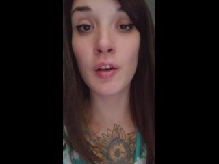 @goddesseevee 2017-10-24  minute message to slaves today $ #H-9