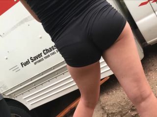 Stuck truck made us see a hot ass and thong-7