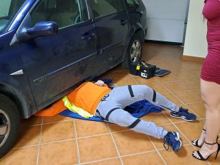 Big Ass Wife Fucks The Mechanic 1080p-3