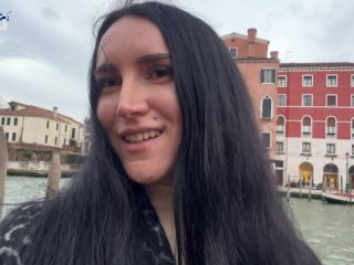 Eva Fucks With A Stranger In Venice 1080p-0