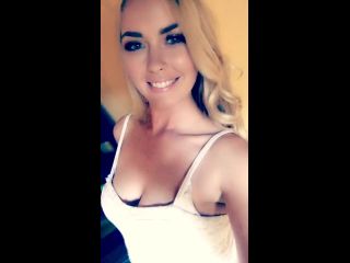 Bailey Rayne () Baileyrayne arsiggvjkdvwtnyvwqkrntshlja-9