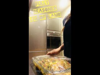 Onlyfans - Jasmine Webb - jasminewebbPreparing food for my man  hour seasoned leg of lamb meat and veg the perfect combinat - 09-01-2021-7