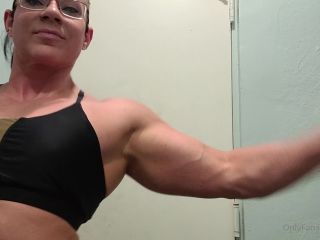 MuscleGeisha () Musclegeisha - in case youre watching here it is my very sweaty hot and humid bathroom flex its 14-07-2021-0