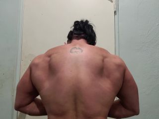 MuscleGeisha () Musclegeisha - in case youre watching here it is my very sweaty hot and humid bathroom flex its 14-07-2021-3