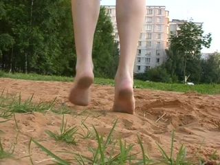 Bare Feet In The City Video - Asya 2006-05-22 Foot!-1