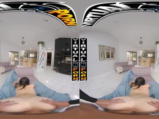 online porn clip 33 VirtualPorn presents Work Day Quickie – Daisy White 6K,  on 3d porn -8