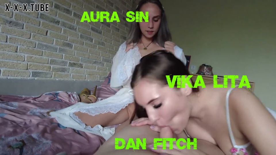 Fast Morning Sex With Vika Lita  PolyamorousFamily   Amateur porn