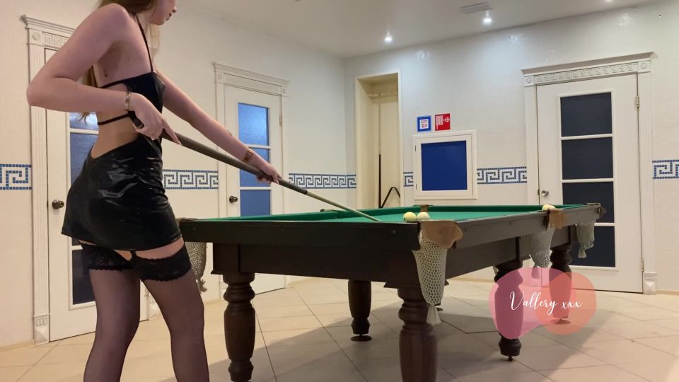 Vallery RayCalled A Prostitute To The Sauna And Fucked On Billiard Table - 2160p