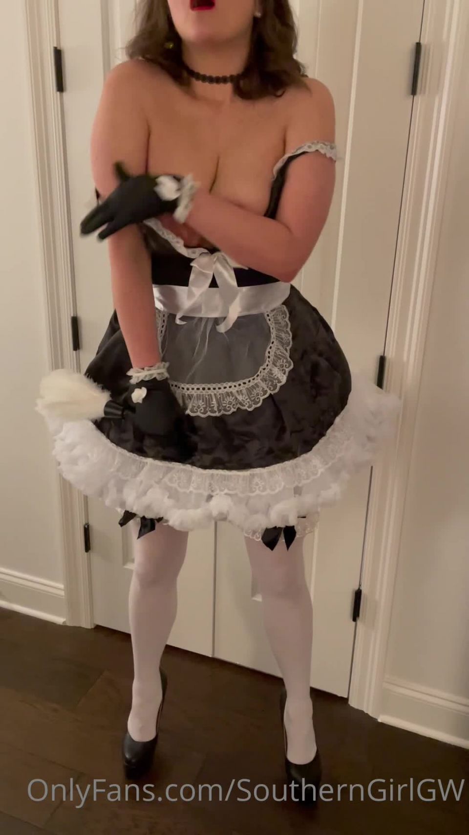 Onlyfans - SouthernGirlGW - As promised Playing with my BIG Dildo in my French Maid costume Let me know what you t - 30-11-2021