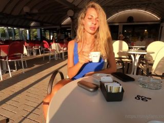 [Siterip] mrroberta 20 10 2020 2020-08-18-How I usually take my coffee you think many -5f291d21419930e63d31b s-9