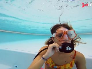 [GetFreeDays.com] Katya Nakolkina cute blonde underwater Porn Video October 2022-0