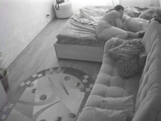 Hidden cam caught wife giving blowjob in bedroom-6