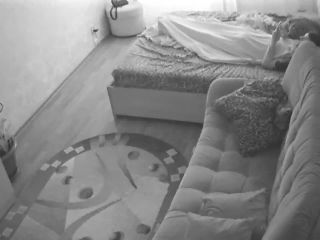 Hidden cam caught wife giving blowjob in bedroom-7