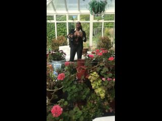 Onlyfans - Jasmine Webb - jasminewebbSing and dance around the manor - 13-05-2018-3