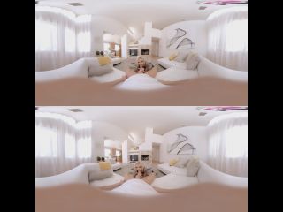 Mommy’s Little Crush - [Virtual Reality]-9