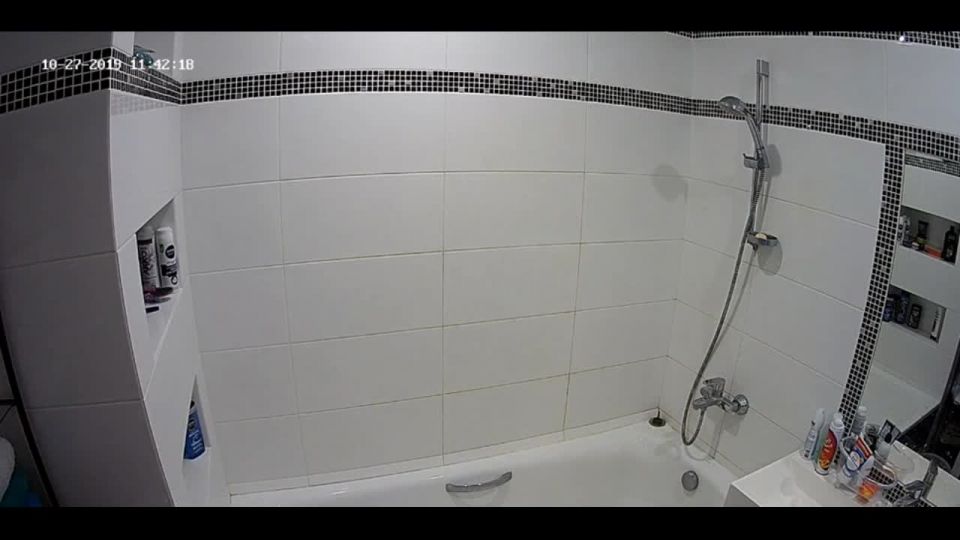 Shower bathroom 4132