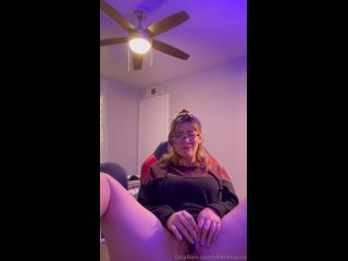 Ellie Nova - [OnlyFans com] - Shhh don’t let my roommate hear ;)-4