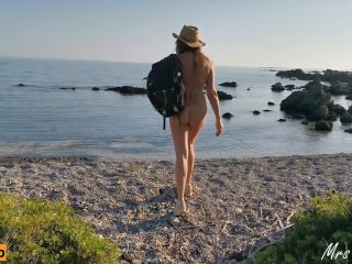 Hot Milf Dares To Walk Naked On A Public Hiking Trail 1080p-6