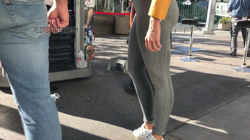 CandidCreeps 654 Strp Yoga Pants Candid Voyeur Creepshot Vide