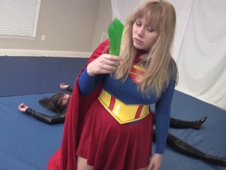 Supergirl fight-2