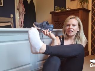 adult video 17 big booty femdom Queengf90 - A sweaty foot slave tease, feet humiliation on fetish porn-4