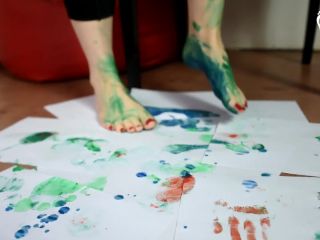 Foot and soles painting and soleprints (foot tease, sexy feet, young fe! FEET PORN - [lovely-milf.com] video-5
