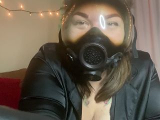 M@nyV1ds - rubberfoxx - Gloved GasMask BreathPlay with you-5